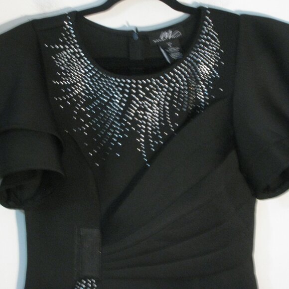 * Midnight Velvet Dress Size 6 NWOT $129 Black Rhinestones Dramatic Sleeve Hvwt - Picture 2 of 6